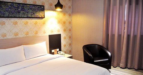 O House Hotel Каосюн Екстериор снимка